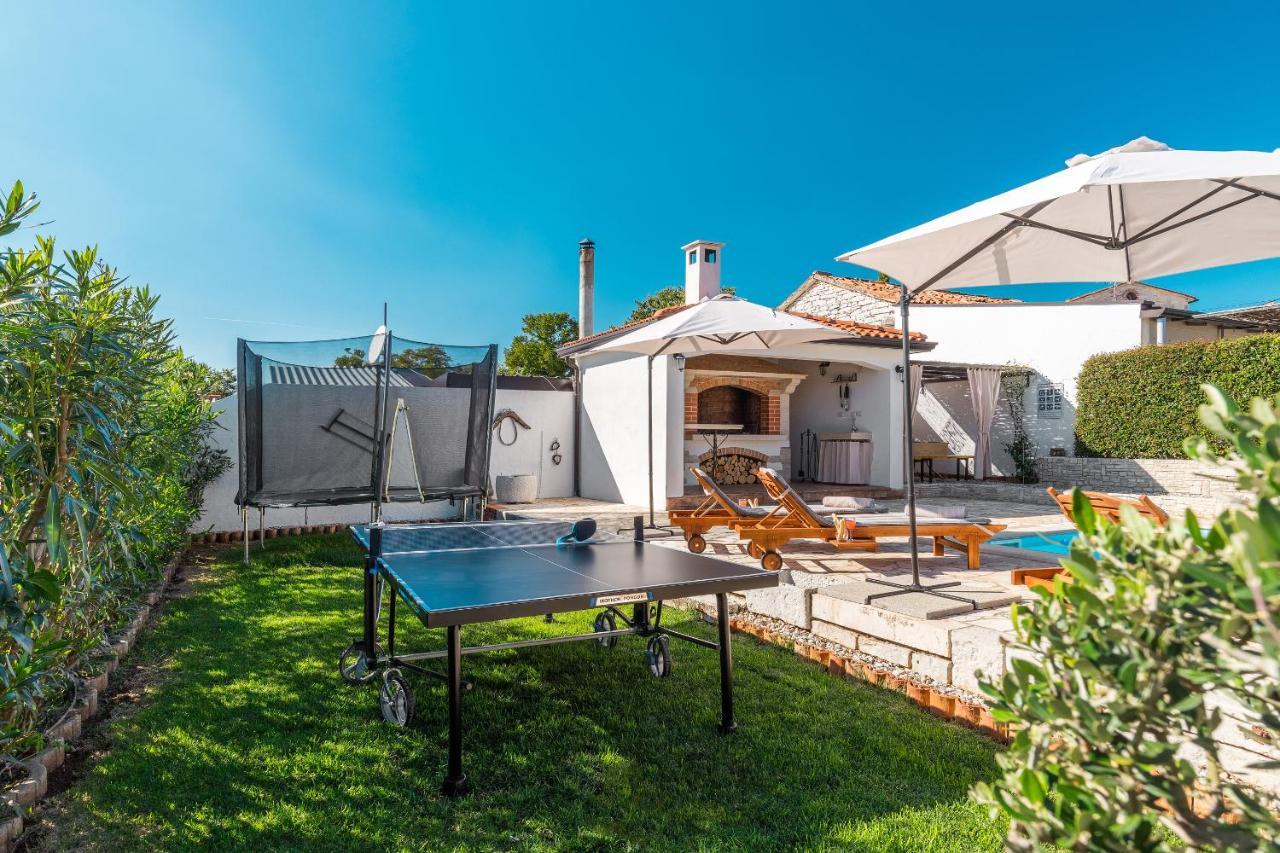 Villa Alma Kaštelir Exterior foto