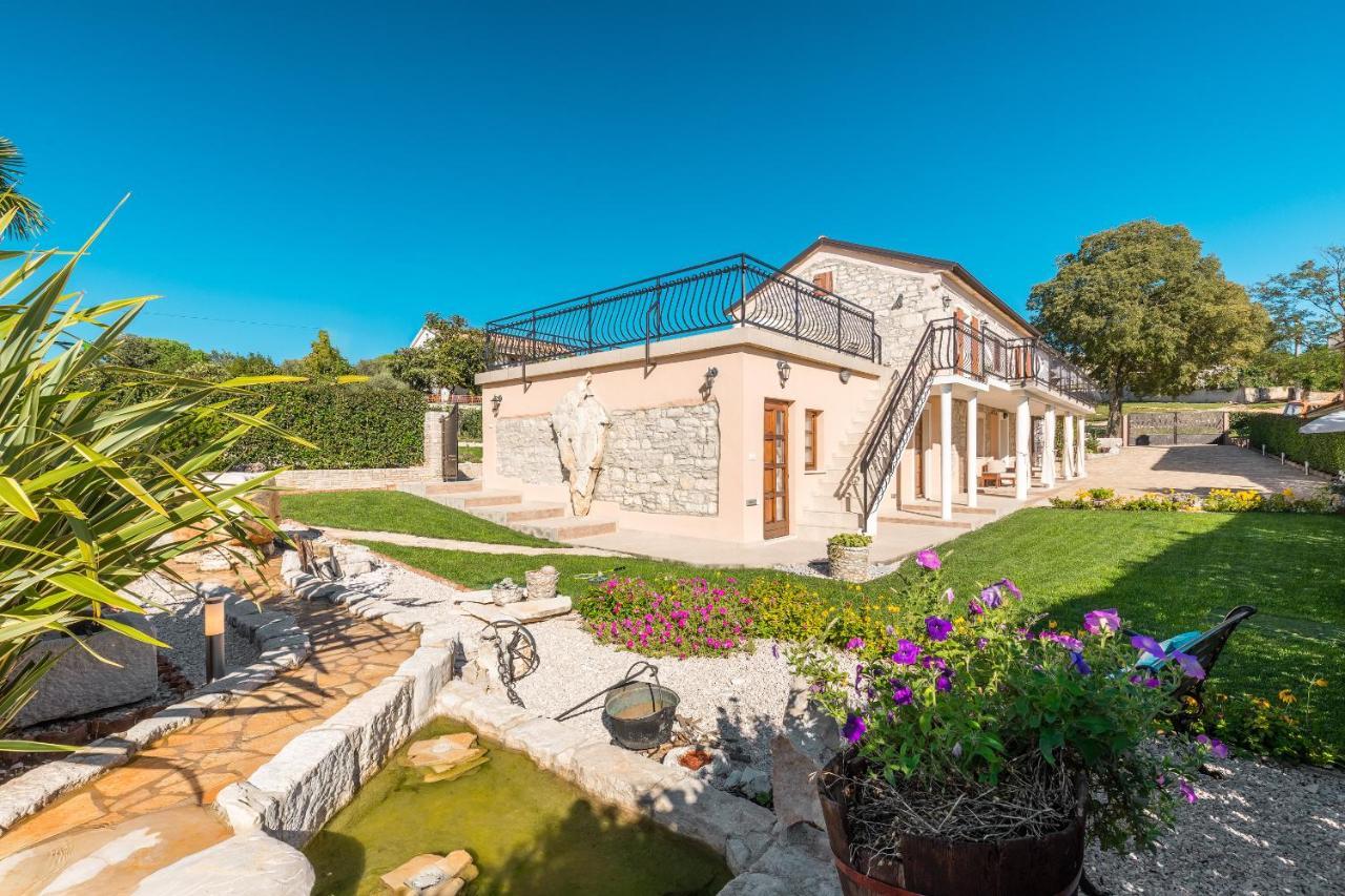 Villa Alma Kaštelir Exterior foto