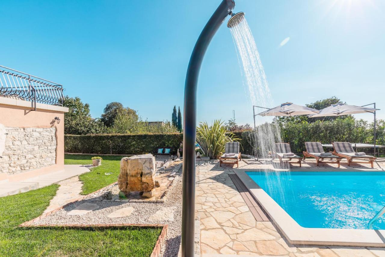 Villa Alma Kaštelir Exterior foto
