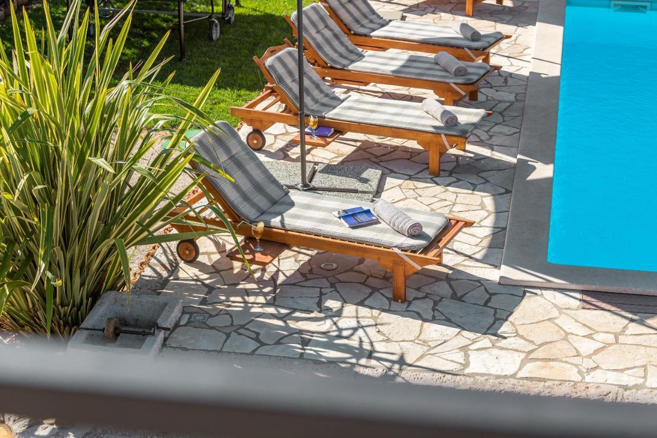 Villa Alma Kaštelir Exterior foto