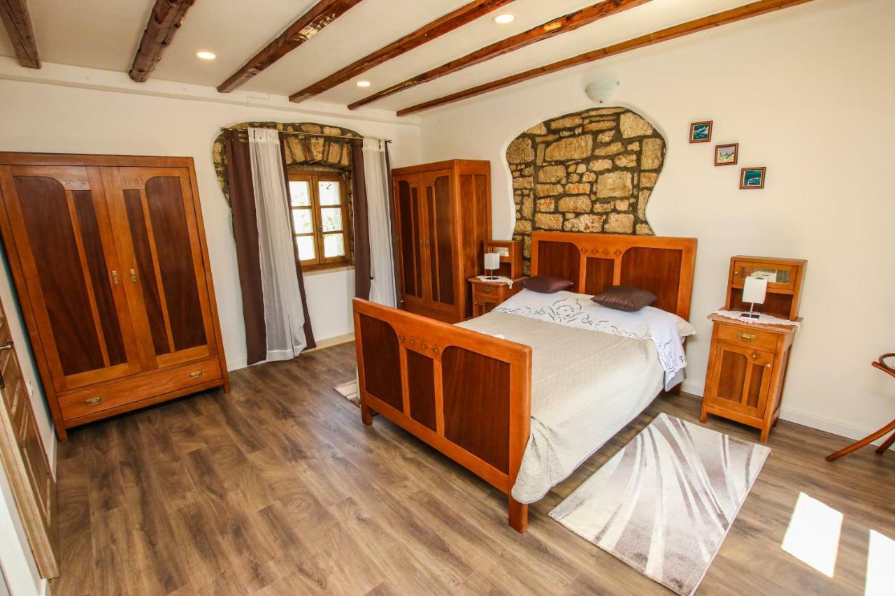 Villa Alma Kaštelir Exterior foto